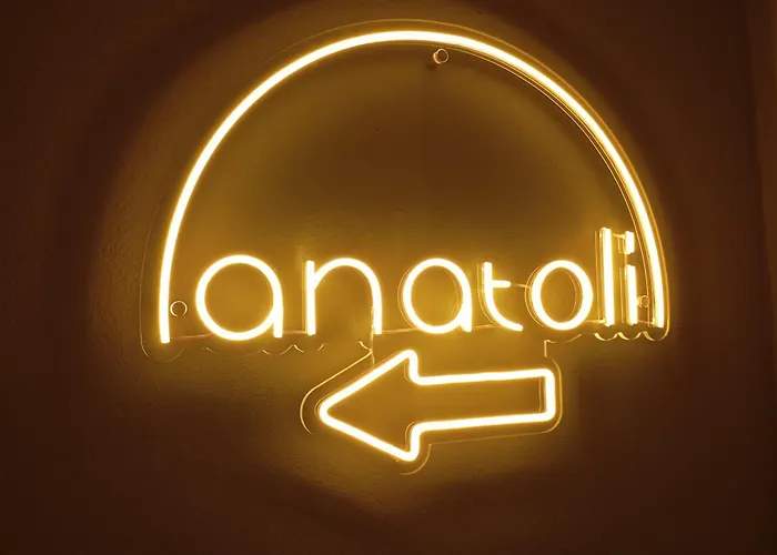 Anatoli 3 Bedroom City Central Apartment